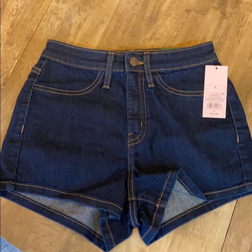 High- Rise Denim Shorts - Picture 1 of 4